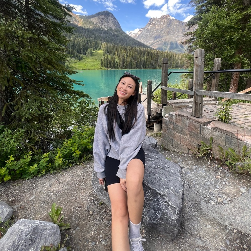 Meet your Posher, Alissa